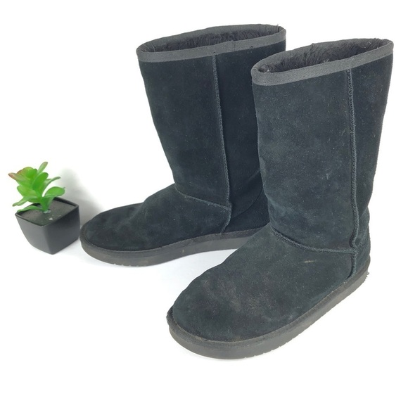 ⭐️ Koolaburra by UGG Boots Sz 4 Girls Black Sherpa Style# 1020172 - Picture 1 of 9